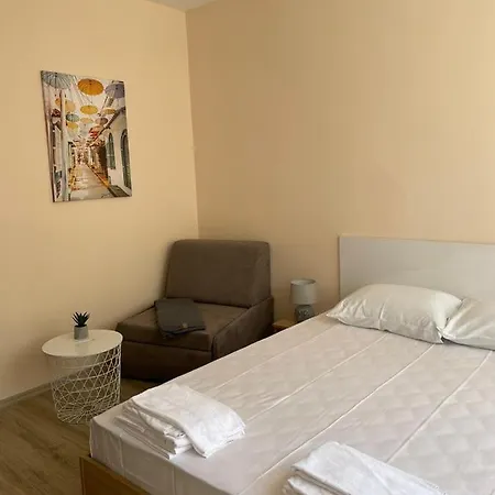 Private In Apolon Appartement