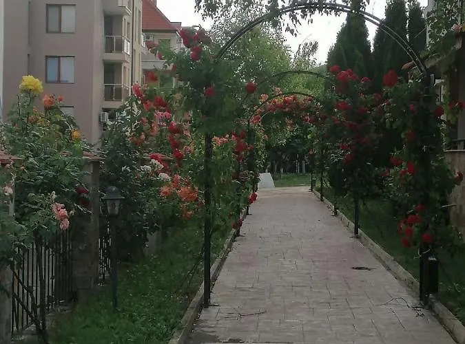 Διαμέρισμα Private In Apolon Ράβντα