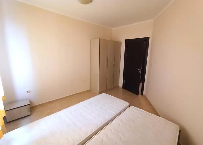 Private In Apolon * Ράβντα