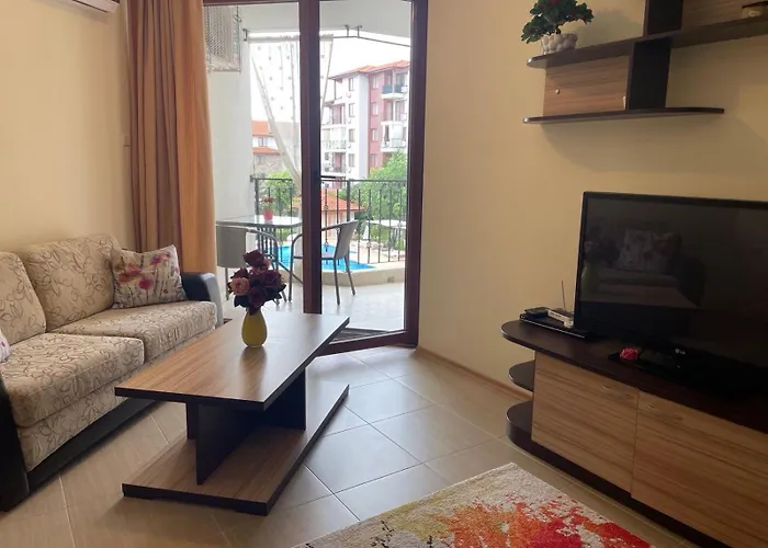 Private In Apolon * Ράβντα