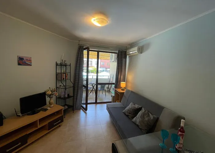 Private In Apolon Διαμέρισμα Ράβντα