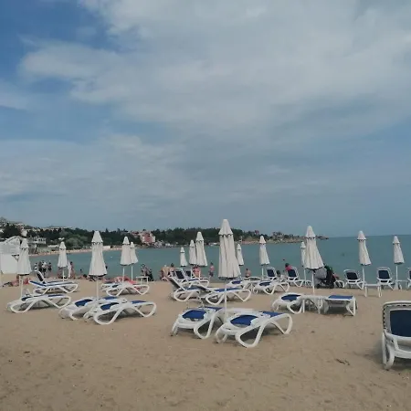 Private In Apolon Apartament Ravda