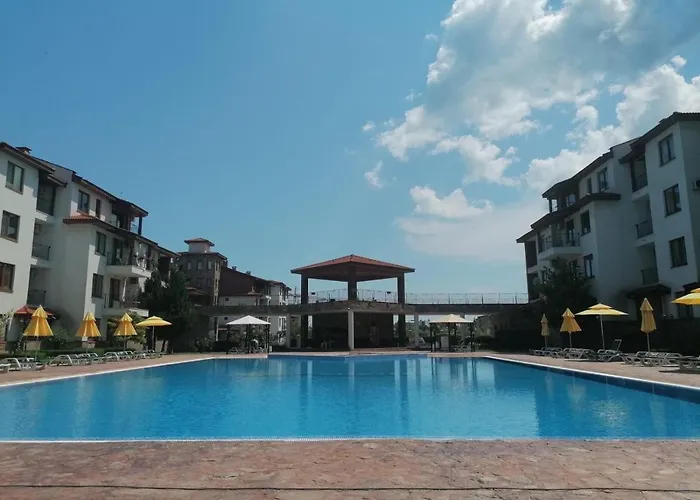 Private In Apolon Apartamento *