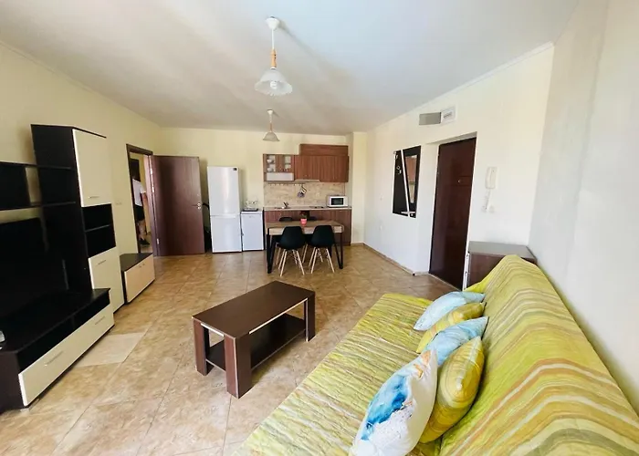 Private In Apolon Apartamento Ravda