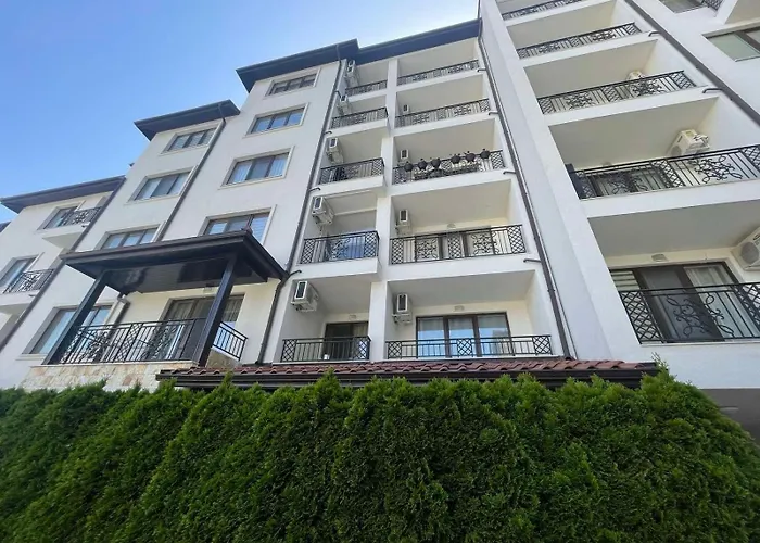 Private In Apolon * Ravda